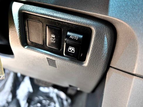 Used 2012 Toyota Sequoia Limited image 27