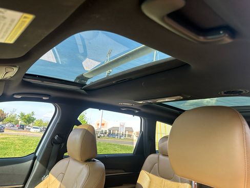 Used 2020 Kia Telluride SX w/ Towing Package image 23