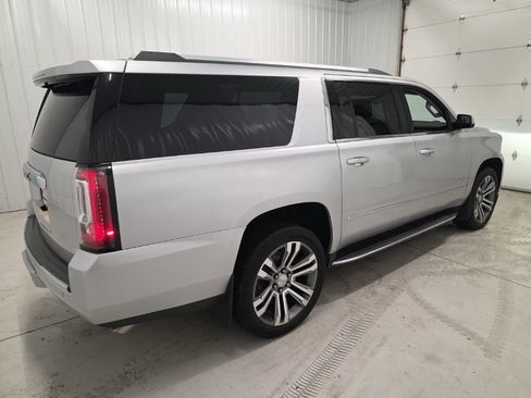 Used 2018 GMC Yukon XL Denali w/ Open Road Package AWD/4WD image 6