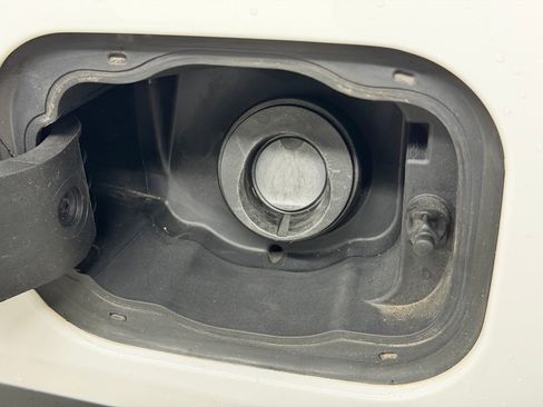 Used 2019 GMC Acadia SLT image 15