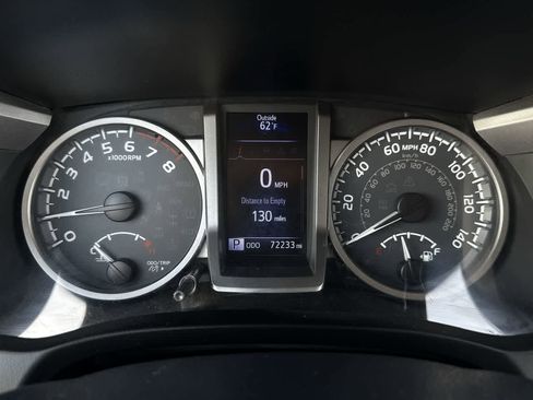 Used 2019 Toyota Tacoma SR5 AWD/4WD image 17
