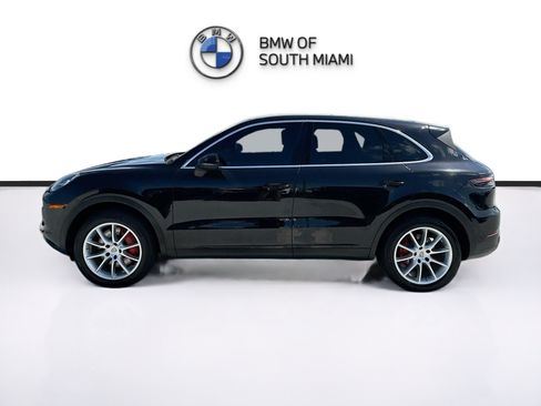 Used 2022 Porsche Cayenne AWD/4WD image 4