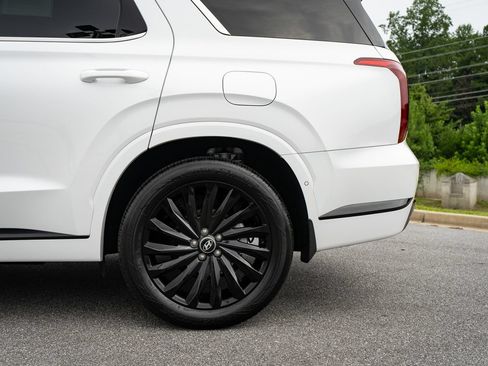 Used 2025 Hyundai Palisade Calligraphy AWD/4WD image 6