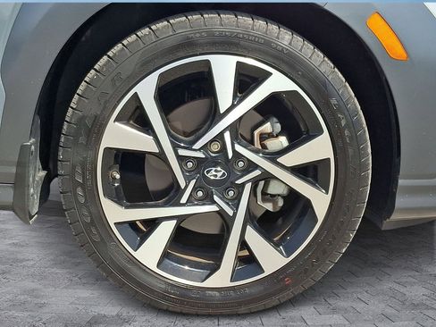 Certified 2022 Hyundai Kona Limited AWD/4WD image 8
