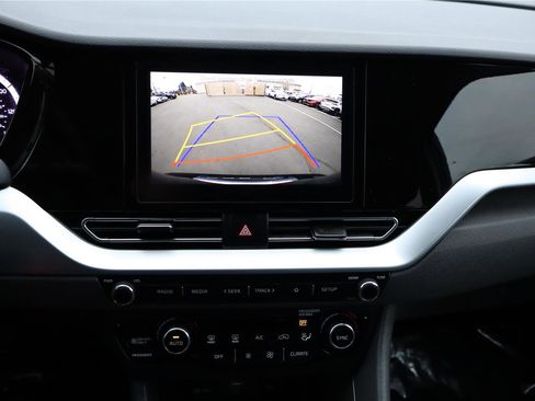 Used 2020 Kia Niro LX image 19