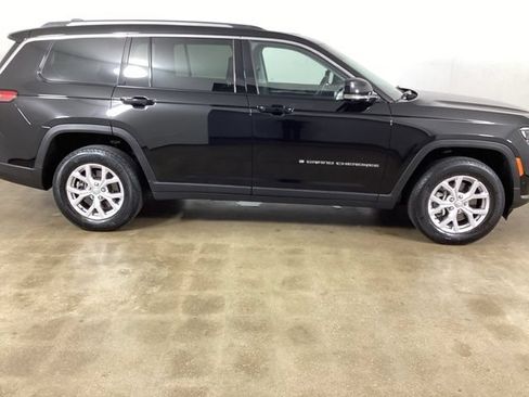 Used 2022 Jeep Grand Cherokee L Limited w/ Luxury Tech Group II AWD/4WD image 7
