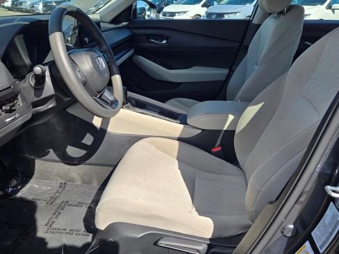 Used 2023 Honda Accord LX image 11