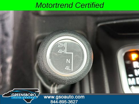 Used 2019 Jeep Wrangler Unlimited Sahara AWD/4WD image 6