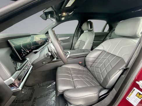 Used 2026 BMW 740i RWD image 27