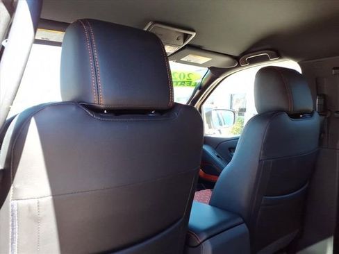 Used 2025 Nissan Frontier Pro-X image 19