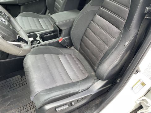 Used 2018 Honda CR-V EX image 9