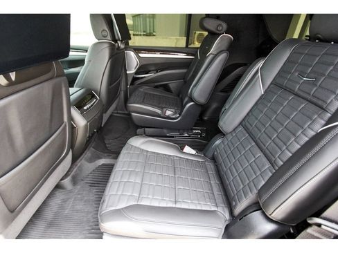 Certified 2026 Cadillac Escalade Platinum Sport w/ LPO, ONYX Package AWD/4WD image 7