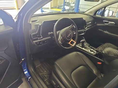 Used 2024 Kia Sportage EX AWD/4WD image 6