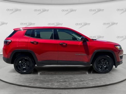 Used 2021 Jeep Compass Sport w/ Cold Weather Group FWD image 8