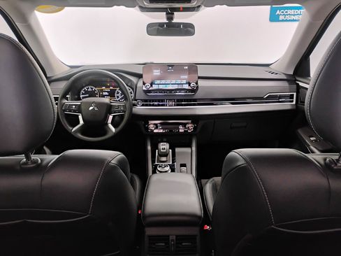 Used 2024 Mitsubishi Outlander SE FWD image 18