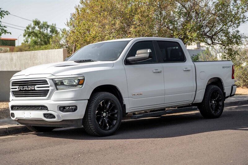 Used 2023 RAM 1500 Laramie AWD/4WD image 1