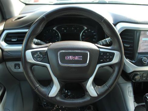 Used 2017 GMC Acadia SLT AWD/4WD image 9