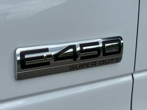 New 2027 Ford E-450 and Econoline 450 Super Duty w/ Power Equipment Group RWD image 25