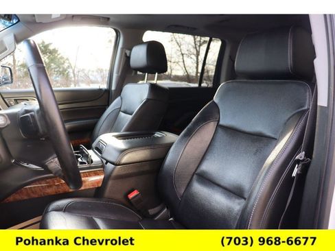 Used 2020 Chevrolet Suburban Premier image 20
