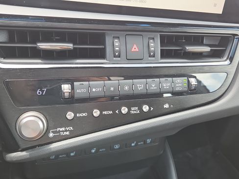 Used 2023 Lexus ES 350 w/ Premium Package FWD image 27