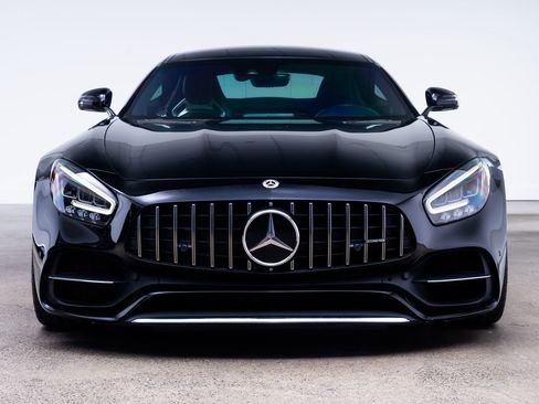 Used 2020 Mercedes-Benz AMG GT C image 2