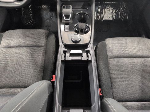 Used 2025 Nissan Rogue SV AWD/4WD image 17