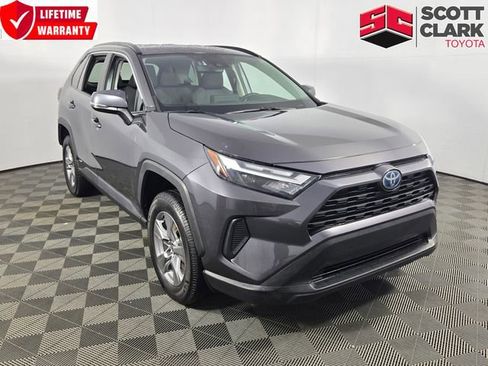 Used 2022 Toyota RAV4 XLE AWD/4WD image 1