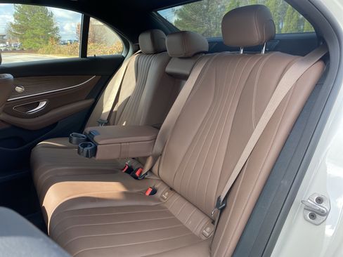 Used 2022 Mercedes-Benz E 450 E 450 w/ Driver Assistance Package image 82