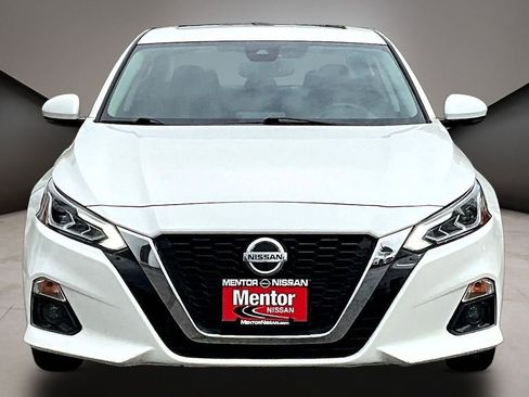 Used 2019 Nissan Altima 2.5 SV FWD image 2
