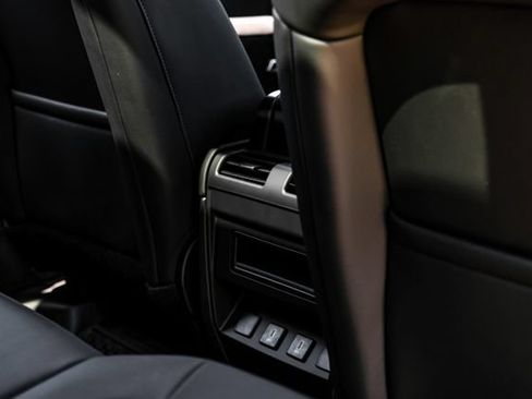New 2026 Land Rover Defender 110 S AWD/4WD image 49