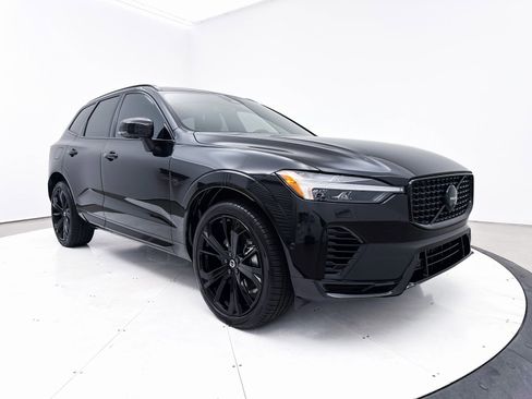 Used 2024 Volvo XC60 T8 Ultimate w/ Climate Package image 14