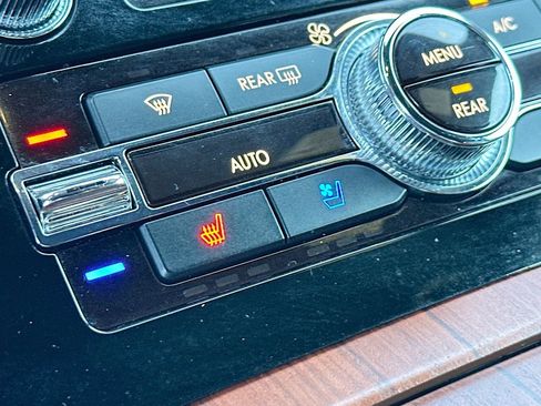 Used 2023 Lincoln Navigator Reserve AWD/4WD image 20