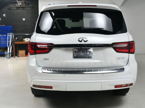 Used 2024 INFINITI QX80 Premium Select w/ Cargo Package image 12