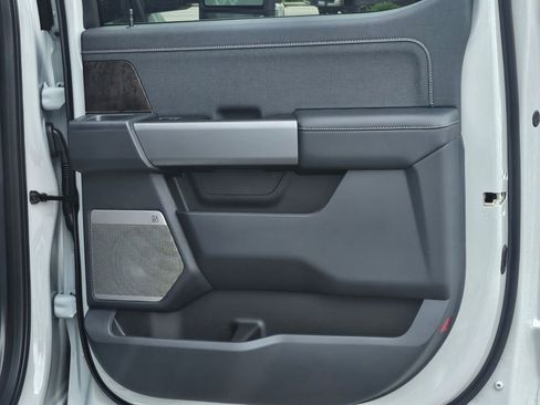 New 2026 Ford F250 Lariat w/ Chrome Package image 36