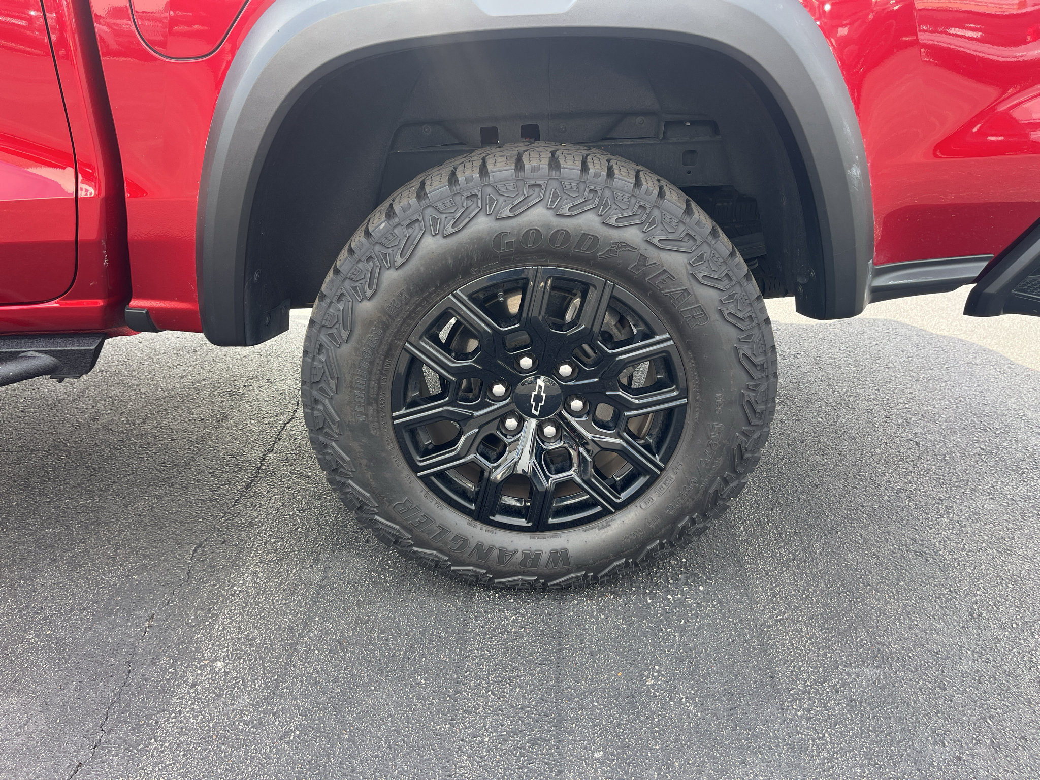 Used 2024 Chevrolet Colorado Trail Boss w/ Advanced Trailering Package AWD/4WD image 13