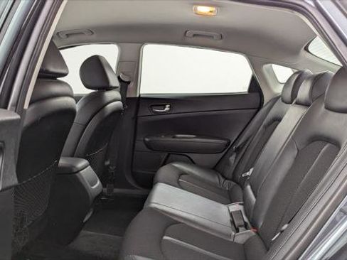 Used 2020 Kia Optima S image 16