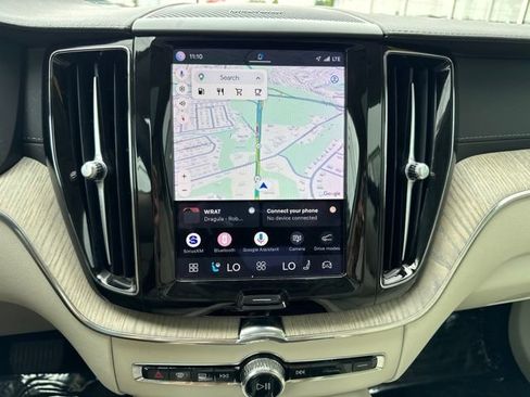 Certified 2022 Volvo XC60 B5 Inscription w/ Advanced Package AWD/4WD image 25