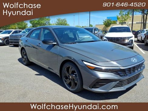 New 2026 Hyundai Elantra Sport FWD image 7