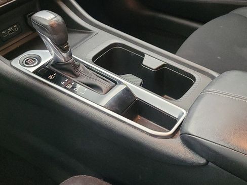 Used 2024 Nissan Sentra SV FWD image 26