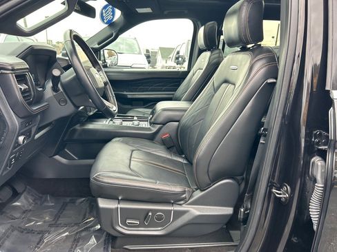 Used 2022 Ford Expedition Platinum image 9