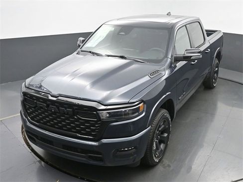 New 2026 RAM 1500 4x4 Crew Cab image 38