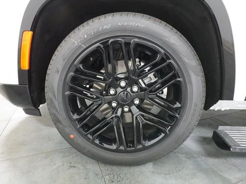 New 2026 Jeep Grand Wagoneer Limited AWD/4WD image 33