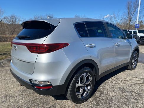 Used 2020 Kia Sportage LX image 3