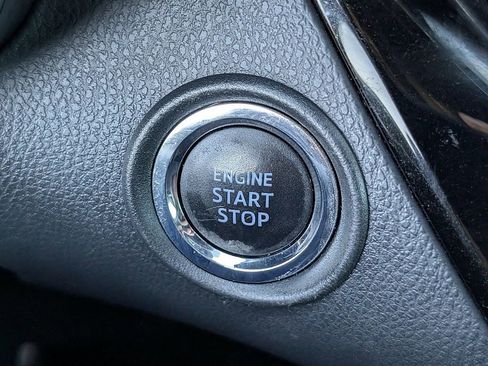 Used 2019 Toyota C-HR Limited image 33