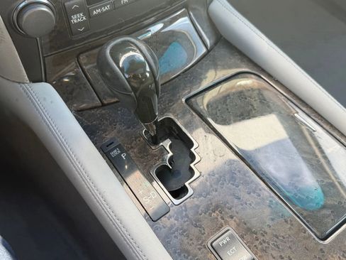 Used 2007 Lexus LS 460 image 17