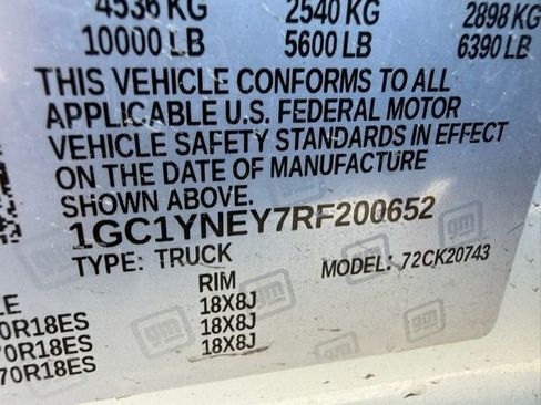 Used 2024 Chevrolet Silverado 2500 LT image 26