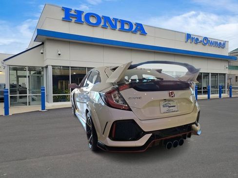 Used 2017 Honda Civic Type R image 5