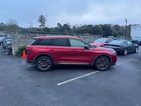 Used 2020 Lincoln Corsair FWD w/ Equipment Group 101A image 9