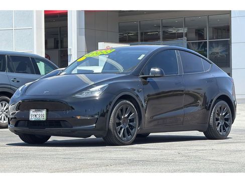 Used 2022 Tesla Model Y Long Range AWD/4WD image 8