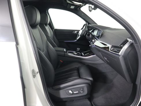 Used 2020 BMW X5 xDrive40i w/ Premium Package image 21